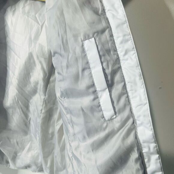 Eddie Bauer White Puffer Down Vest Sz Small - Picture 11 of 12